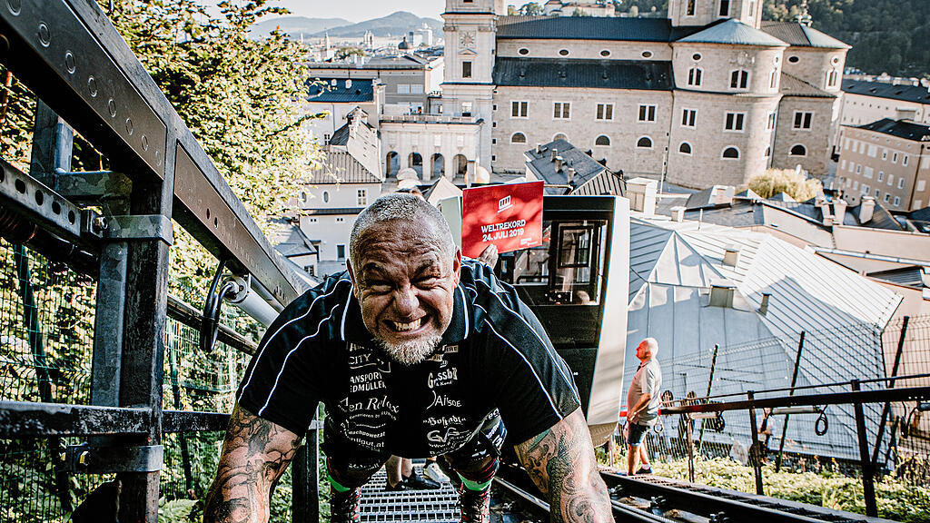 Weltrekordversuch FestungsBahn ziehen