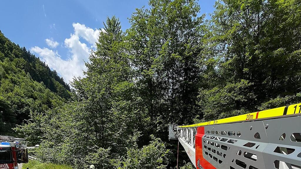 Motorradunfall Bachbett Bischofshofen