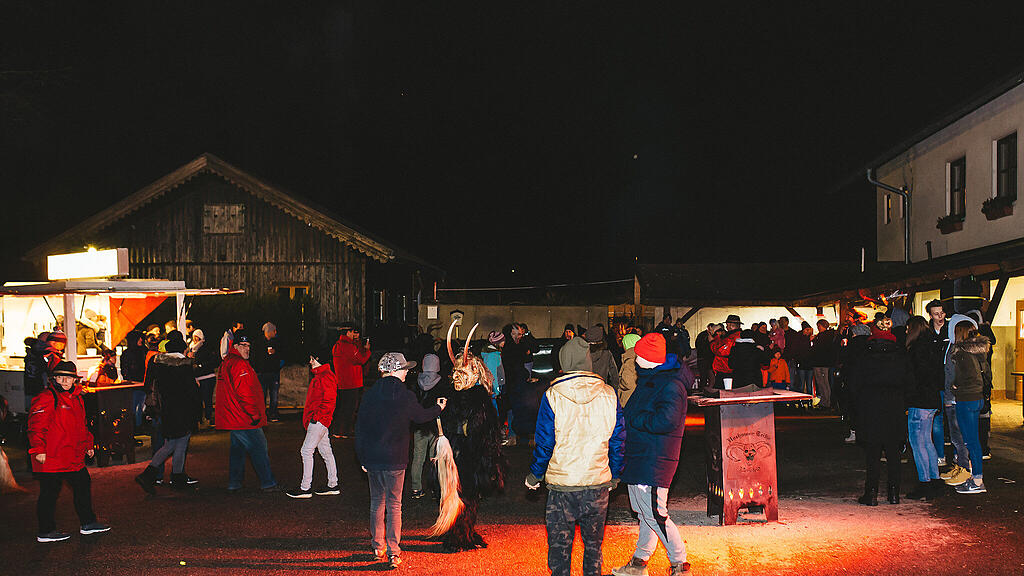 20181125-Krampuskränzchen-10.jpg