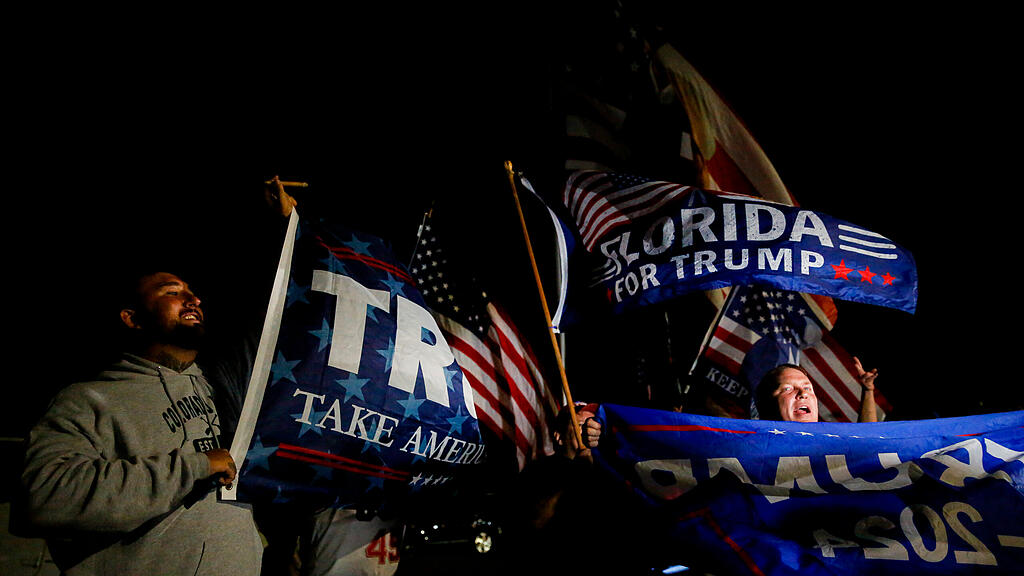 Proteste vor Donald Trump-Anwesen