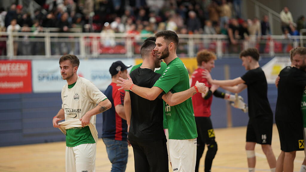 Salzburger Stier, Wals-Gr\u00fcnau, Hallein, Finale