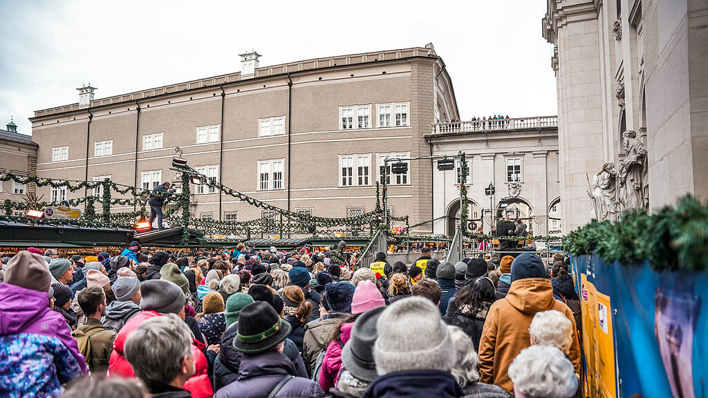 Krampuslauf am Christkindlmarkt Salzburg