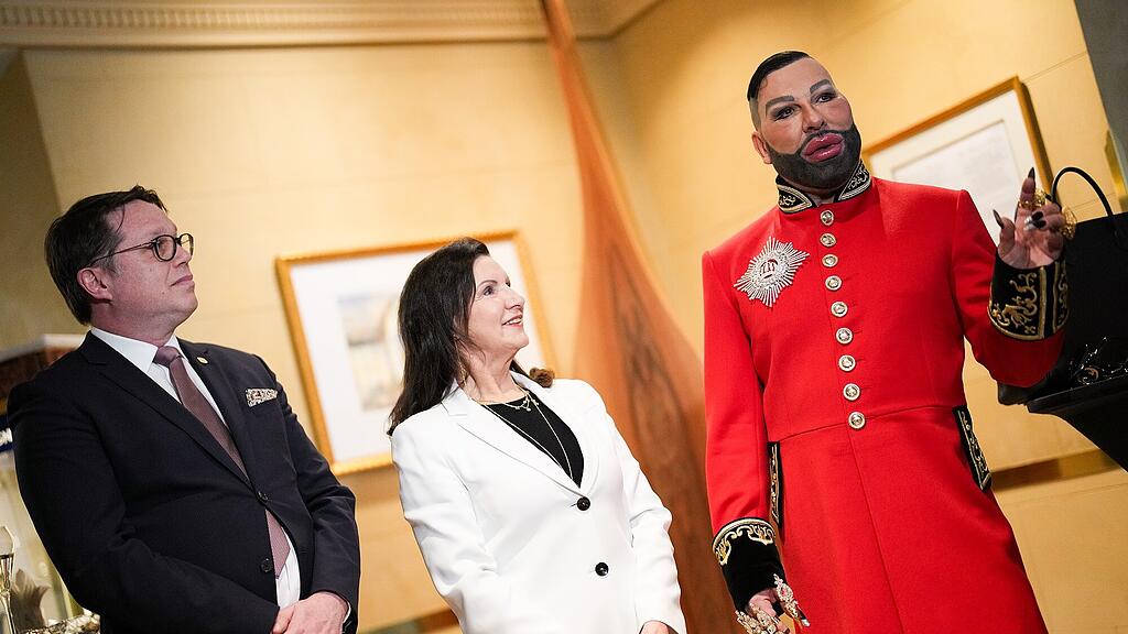 Harald Gl\u00f6\u00f6ckler vor Wiener Opernball 2024
