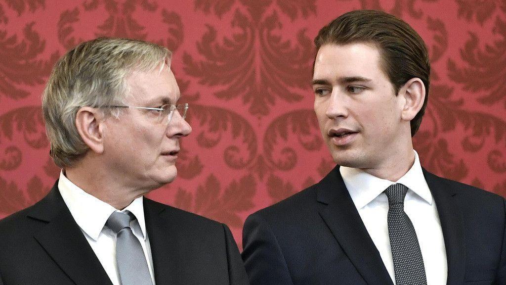 Empfang der Regierung