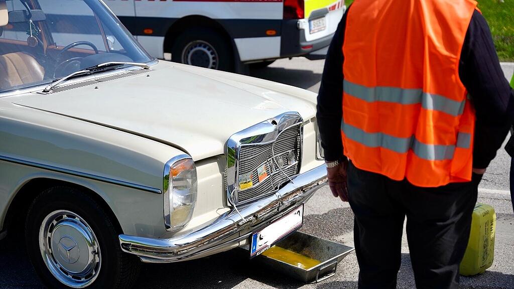 Drei Verletzte bei Pkw-Crash in Seekirchen