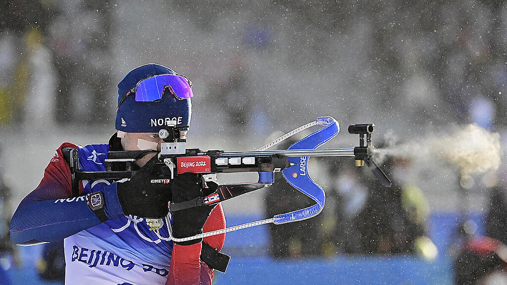 Johannes Thingnes Bö führte Norwegen im Finish zu Gold