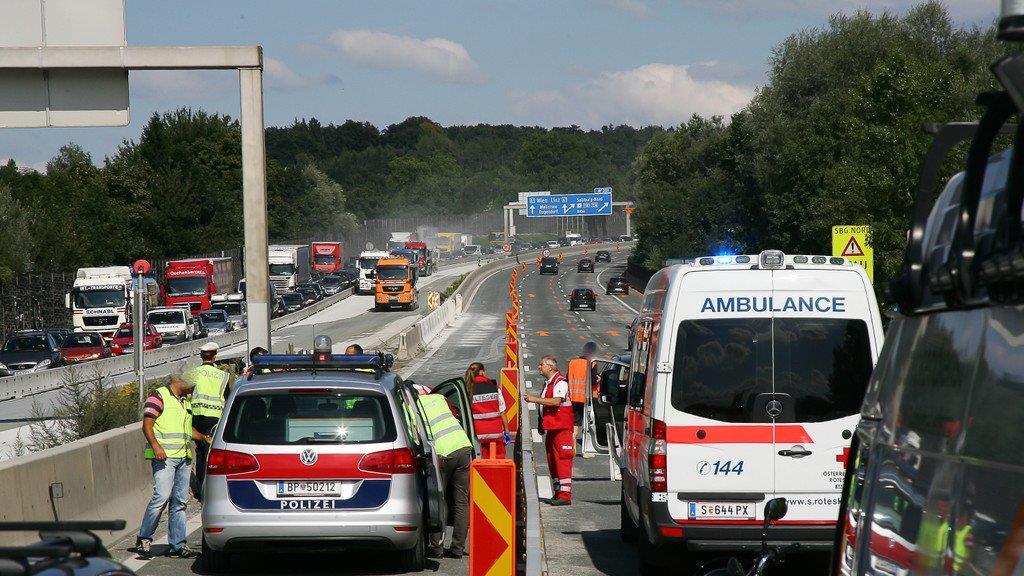 A1: Auffahrunfall sorgt für Chaos