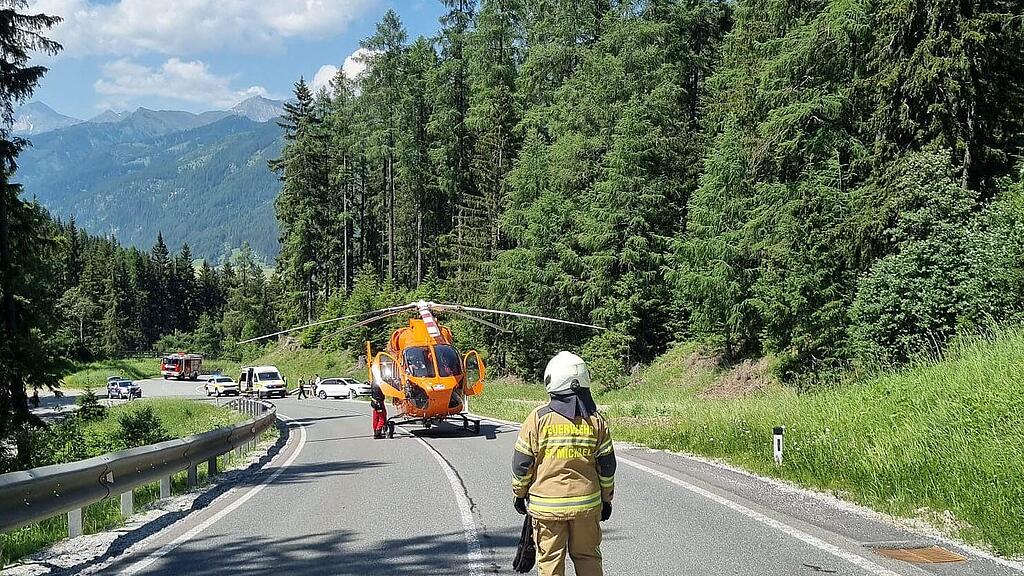 Unfall Motorradfahrer B99