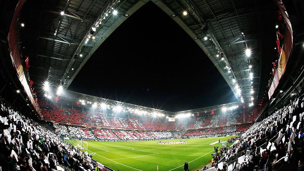 LIVE dabei bei der exklusiven Stadionführung durch die Red Bull Arena.