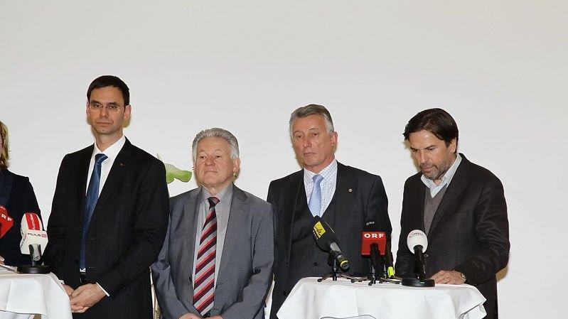 Weiter Bilder der Verhandlungen