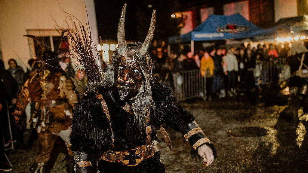 Hallwanger Perchtenlauf