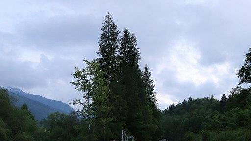 B305 bei Stangenwald weggespült