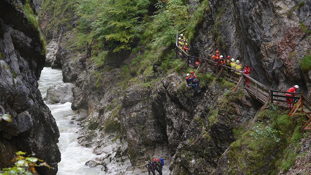 Großübung in der Lammerklamm