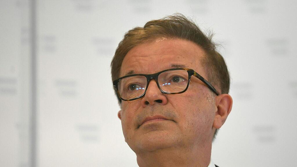Gesundheitsminister Rudolf Anschober (Grüne) am Dienstag, 13. April 2021, während einer "Persönlichen Erklärung" in Wien