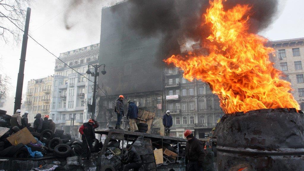 Machtkampf in der Ukraine: Proteste in Kiew