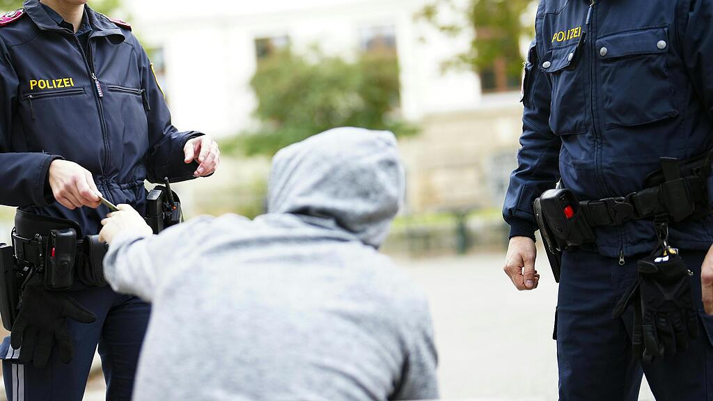 symb_Polizei, symb_Polizeieinsatz, symb_Polizeikontrolle