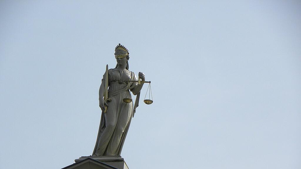 Justiz