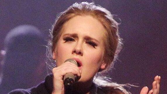 Sängerin Adele ist am Freitag Mutter geworden.