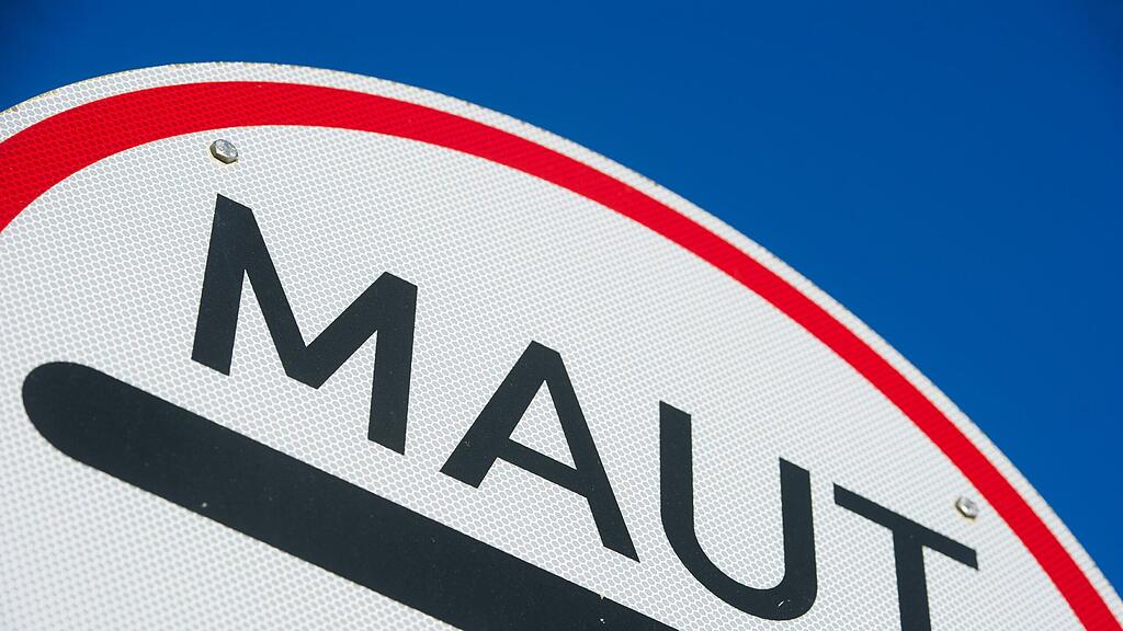 Die Ausländer sollen die Pkw-Maut nur auf Autobahnen zahlen.