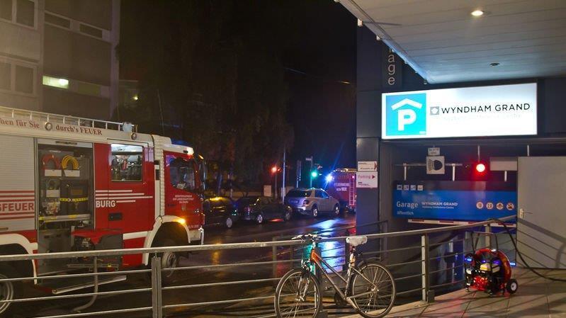 Pkw-Brand in Tiefgarage
