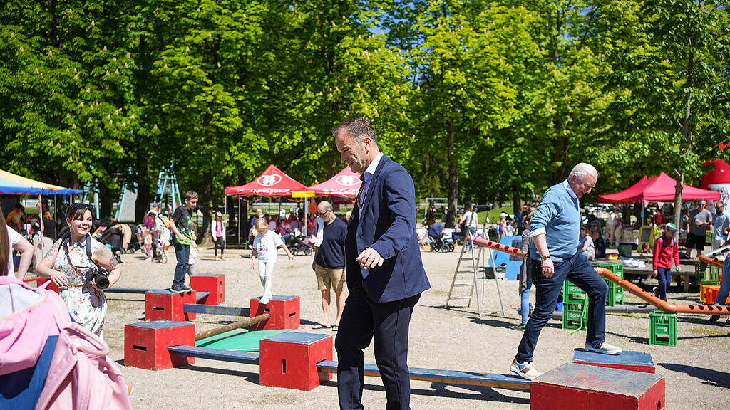 Eröffnung Volksgartenfest 2024