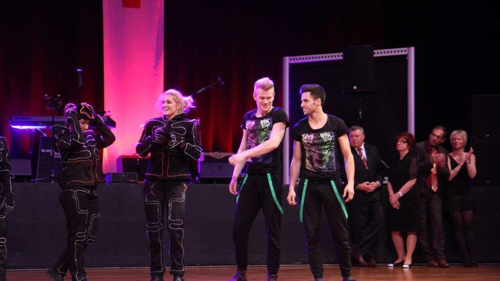 Rot-Kreuz-Ball2014 Teil III