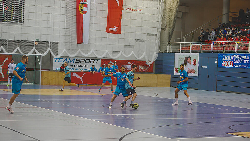 Salzburger Stier, Hallenfußball