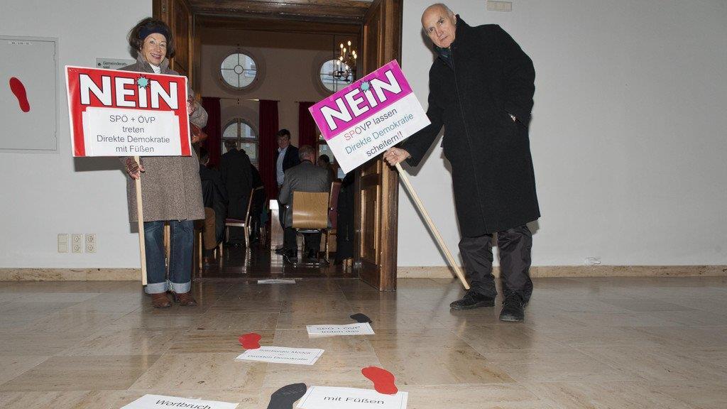 Mönchsberggarage: Demo vor Rathaus