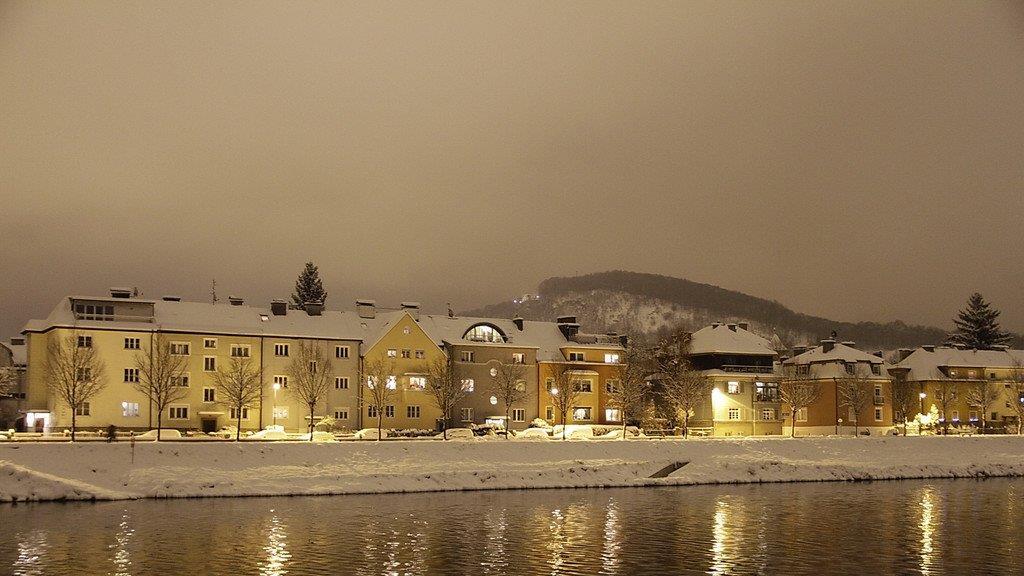 Winternacht in der Stadt Salzburg