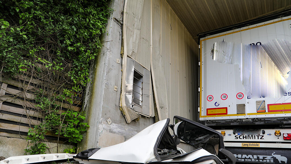 Schwerer Lkw-Unfall in Bergheim