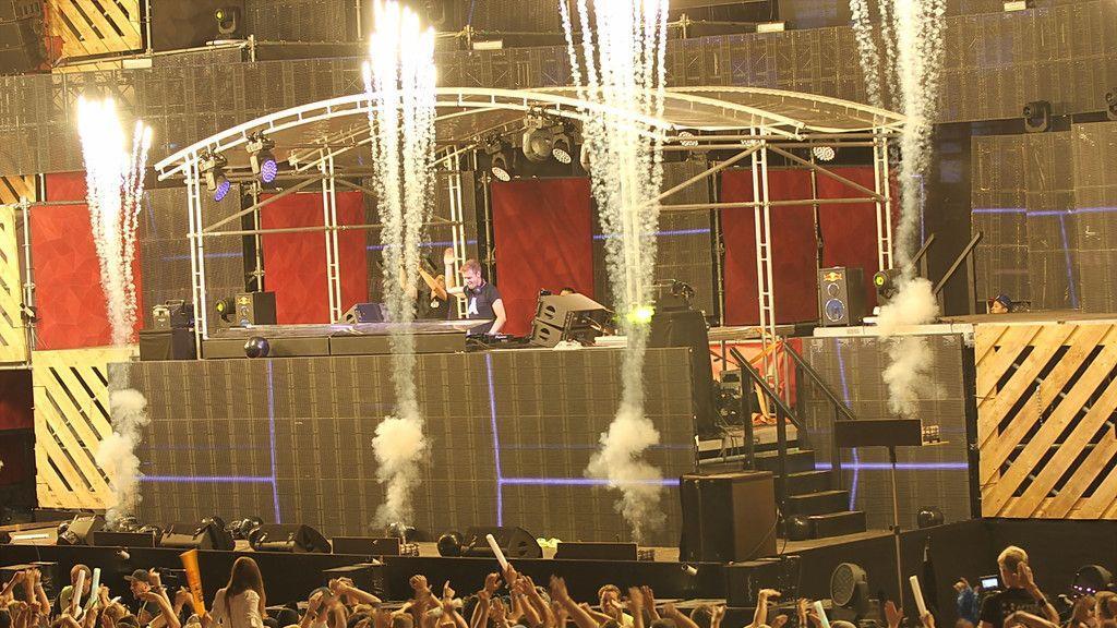 Electric Love Festival 2016: Tag 2, V