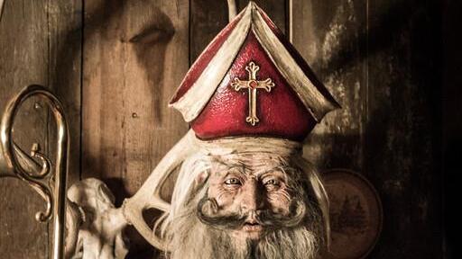 Maskenausstellung in der Alten Saline