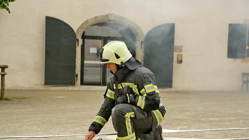 Feuerwehr-\u00dcbung auf der Festung, I