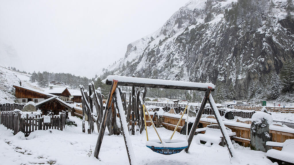 Wintereinbruch: Neuschnee in Tirol, Schnee,