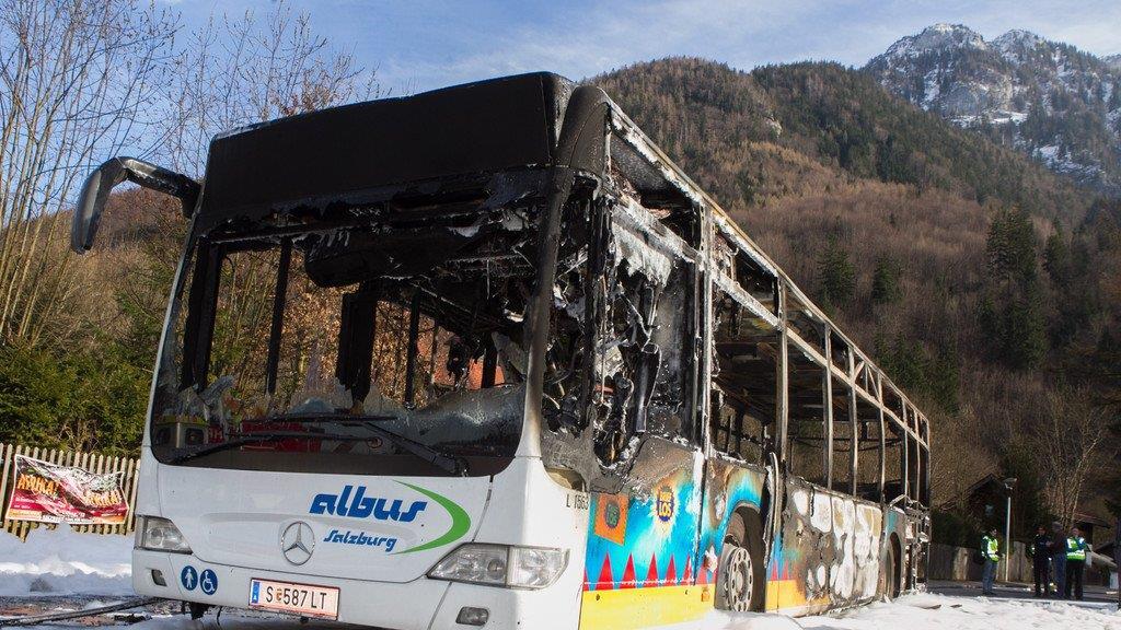 Bus in Fürstenbrunn ausgebrannt I