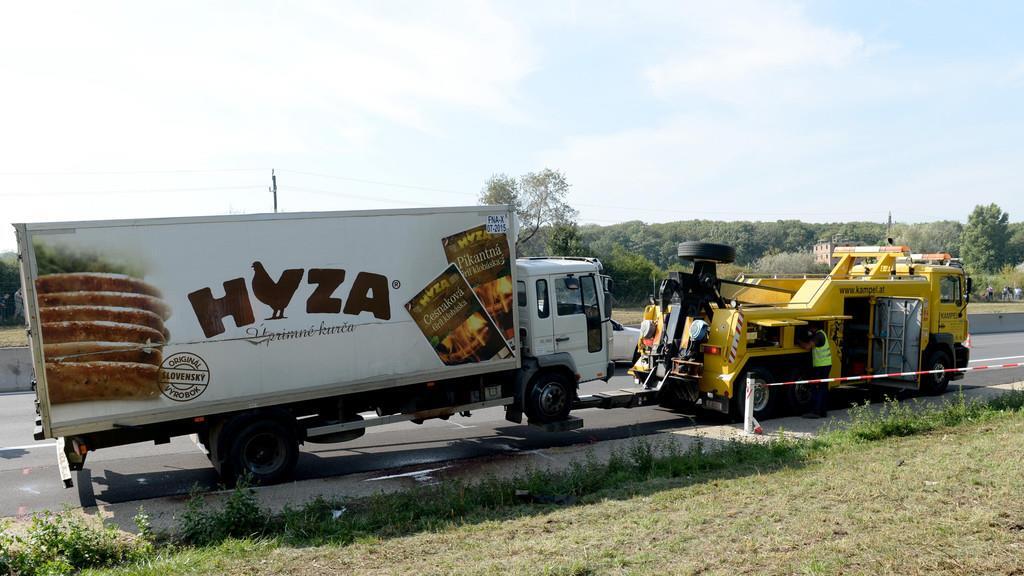 Leichen in Schlepperfahrzeug auf A4
