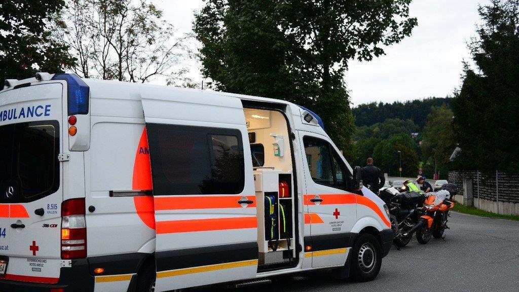 Harley-Fahrer schleudert in Gegenverkehr