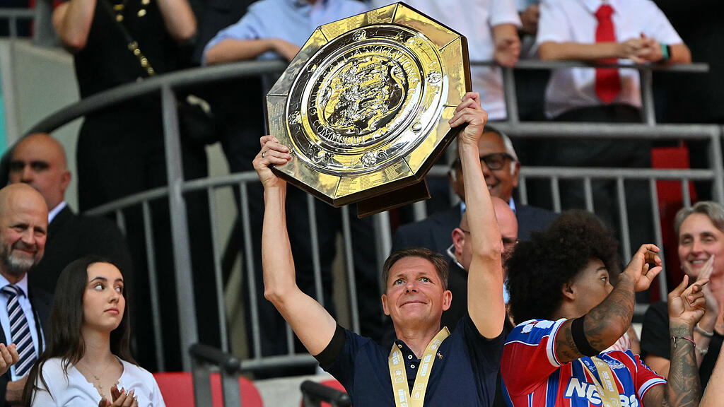 Oliver Glasner Community Shield Crystal Palace