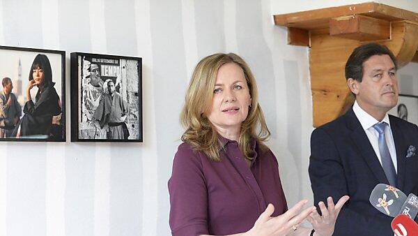 Direktorin Bettina Leidl bei der PK "25 Jahre KunstHausWien"
