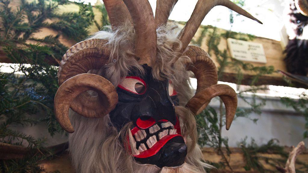 "Leidenschaft Maske": Ausstellung der Alt Gnigler Krampusse