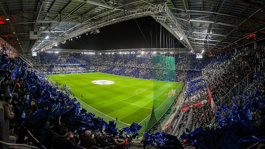SB: Red-Bull-Arena, Stadion, Wals-Siezenheim,