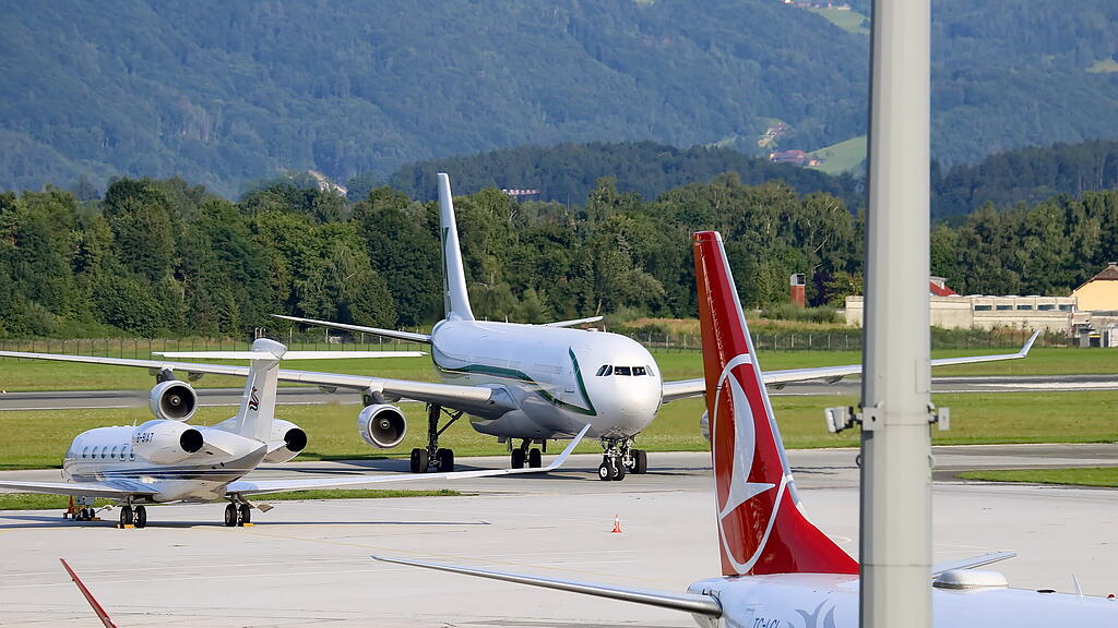 Ankunft von Al-Nassr am Salzburger Flughafen
