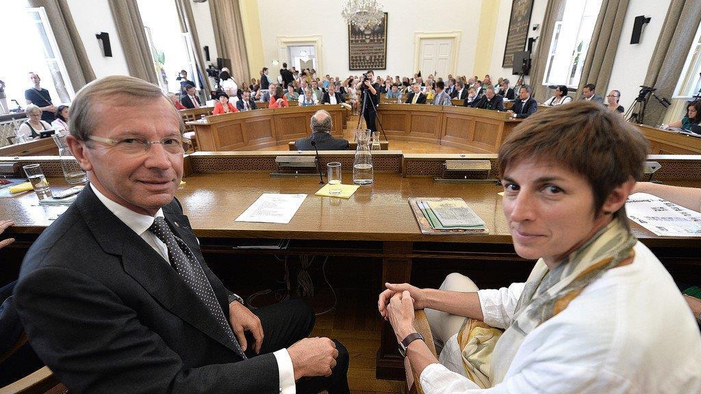 Neue Landesregierung angelobt, I