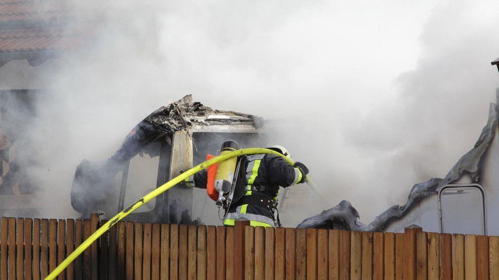Wohnmobil in Flammen