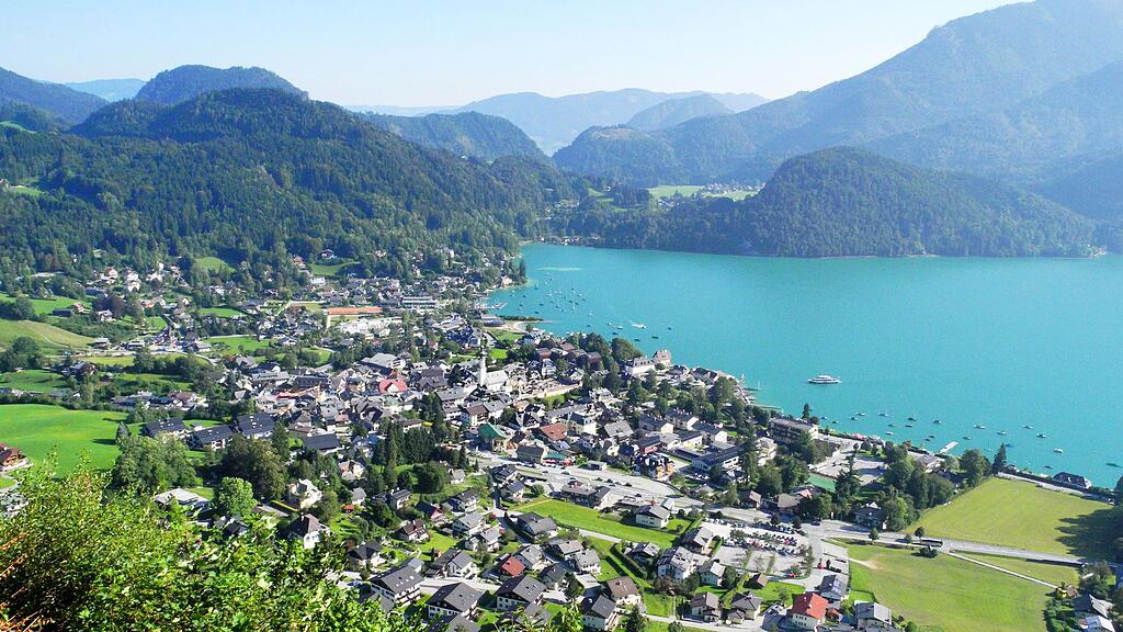 Egal ob Berge oder Seen - wie hier der Wolfgangsee: Den Urlaubsgästen gefällt es offenbar in Salzburg.