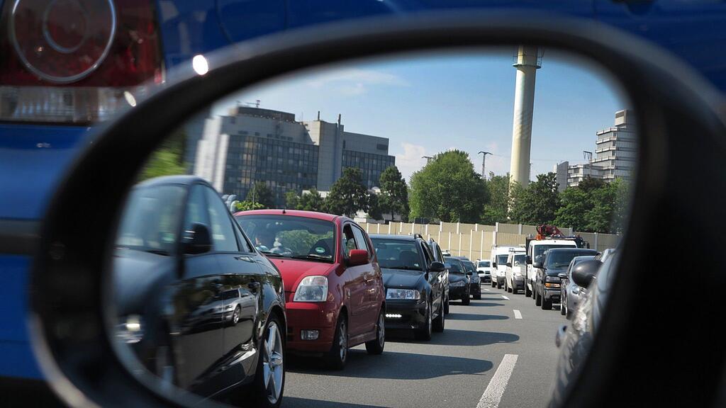 Sicherheitsexperten bezeichnen das Auto längst zum "Computer auf Rädern"