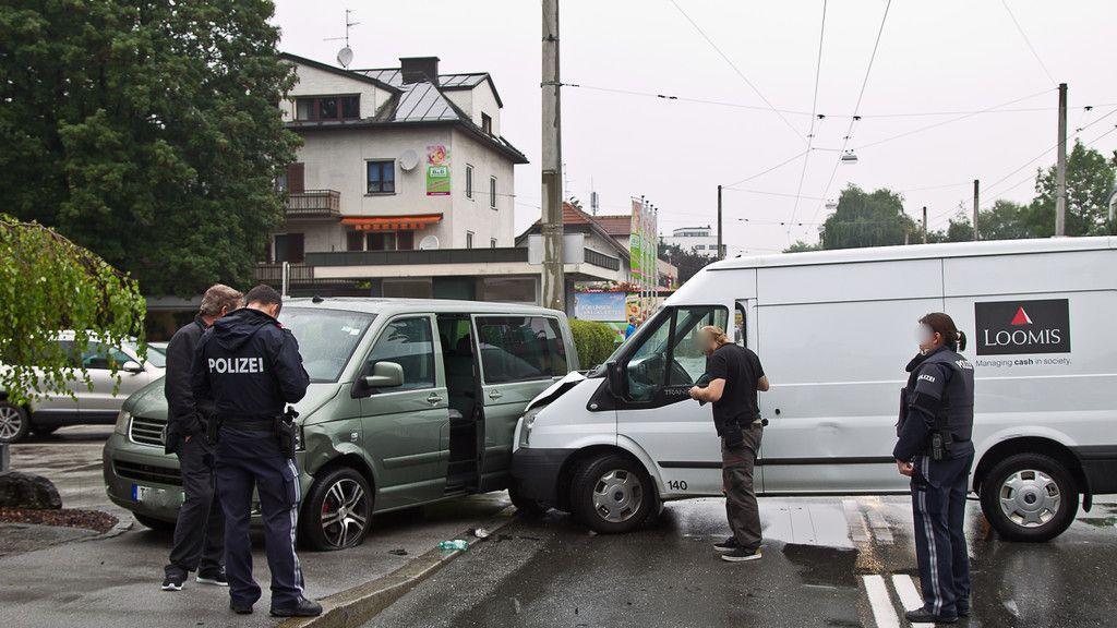Geldtransporter in Unfall verwickelt