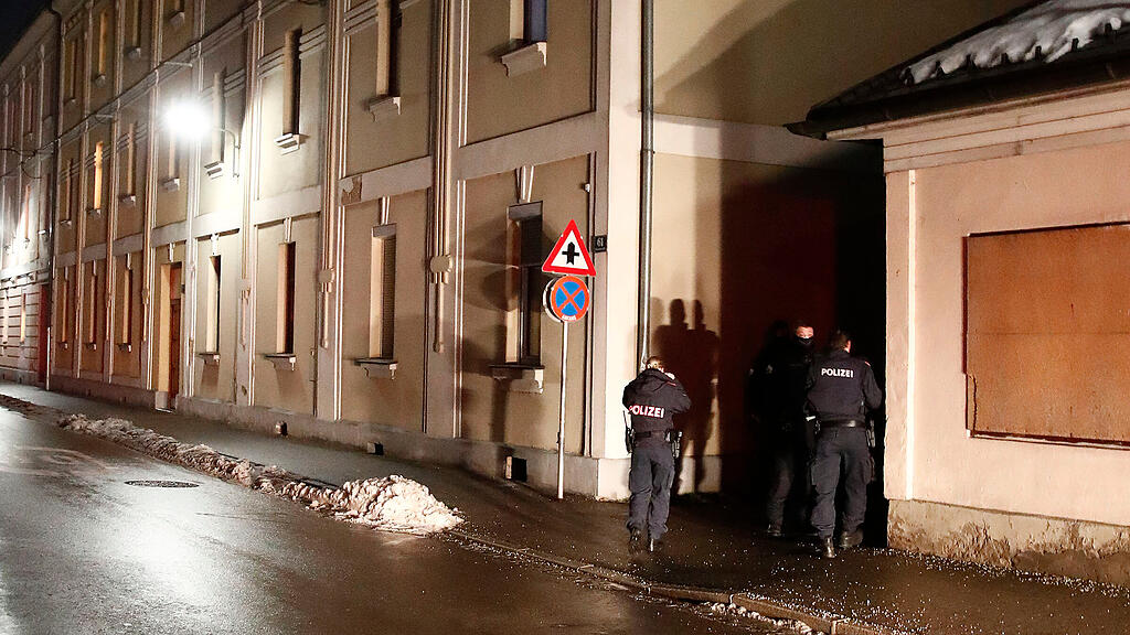 Großeinsatz in Klagenfurt nach Messerattacke