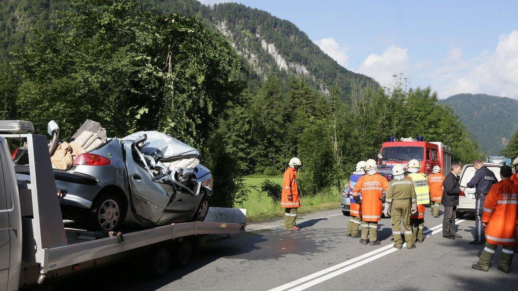 Tödlicher Crash auf B162