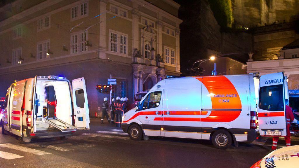 Pkw-Unfall am Herbert-von-Karajan-Platz